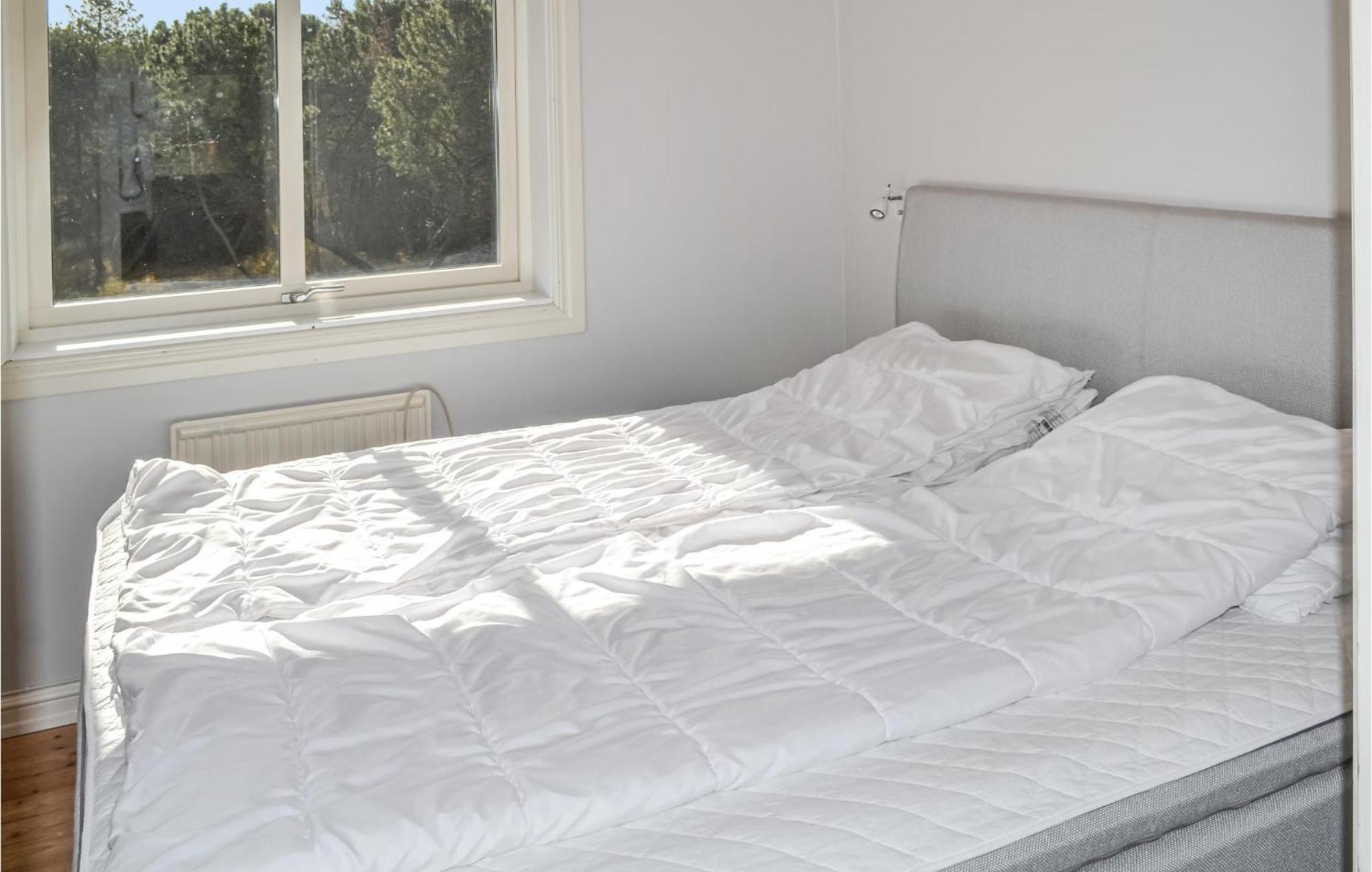 Gorgeous Home In Borrby With Wifi 외부 사진