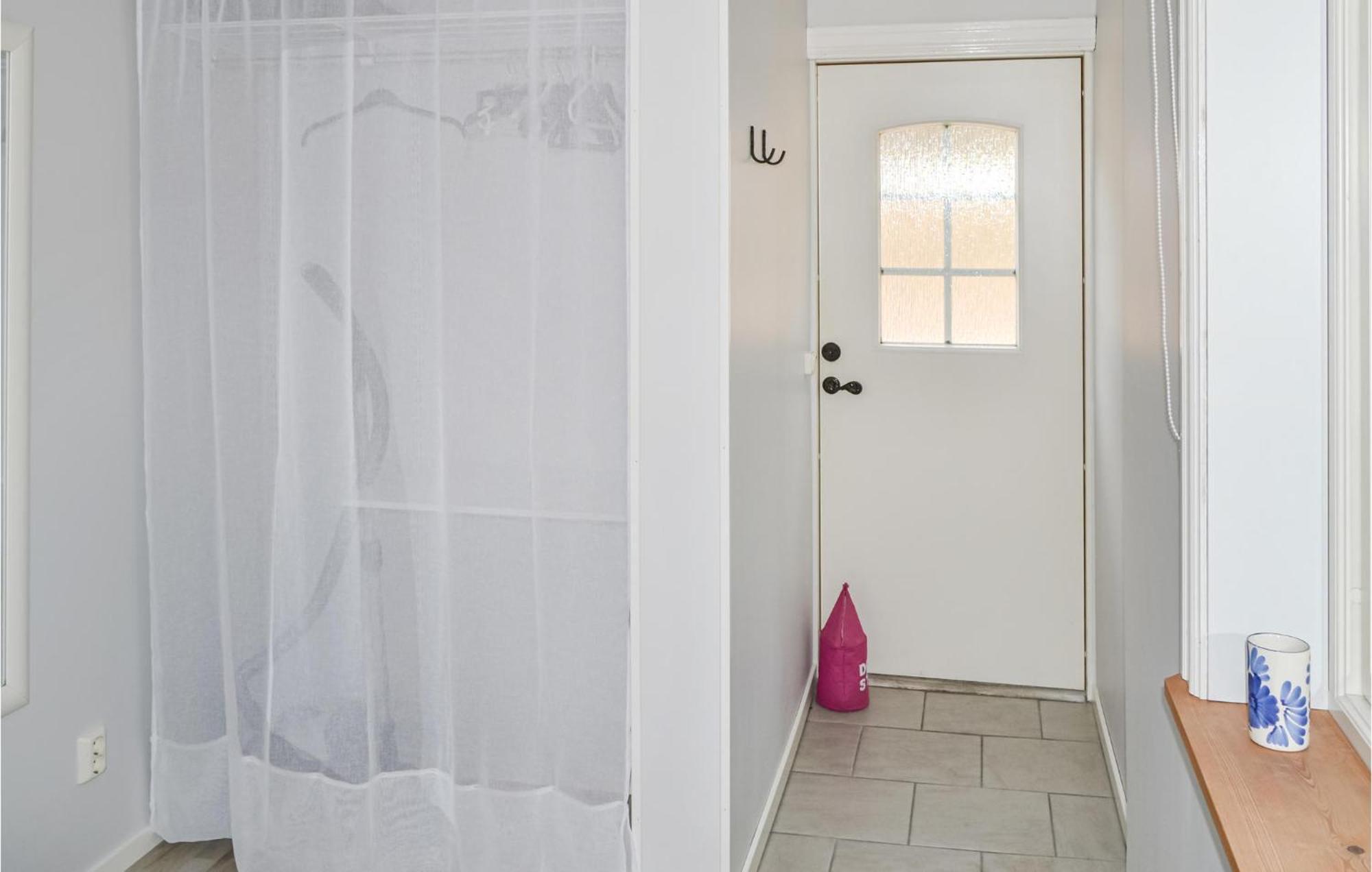 Gorgeous Home In Borrby With Wifi 외부 사진