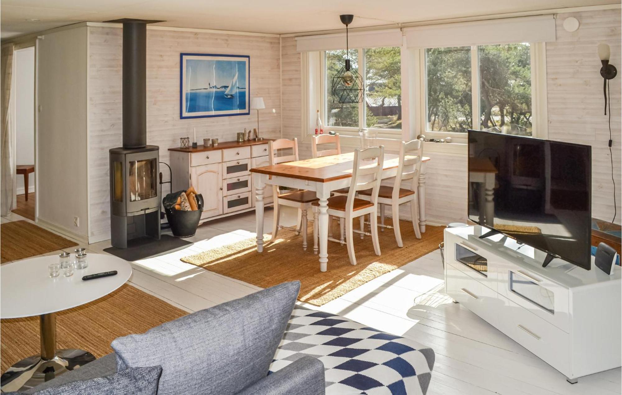Gorgeous Home In Borrby With Wifi 외부 사진